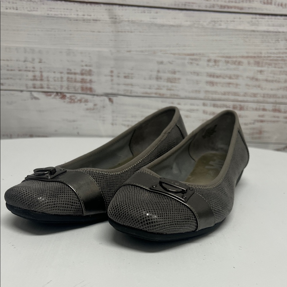 Anne Klein Gray Textured Slip-On Ballet Flats with Buckle